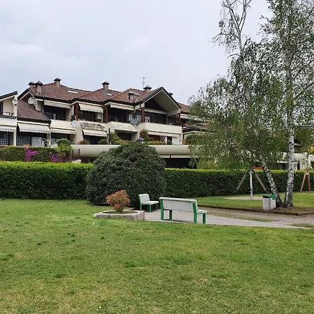 On Maggiore With Garden בית נופש Feriolo